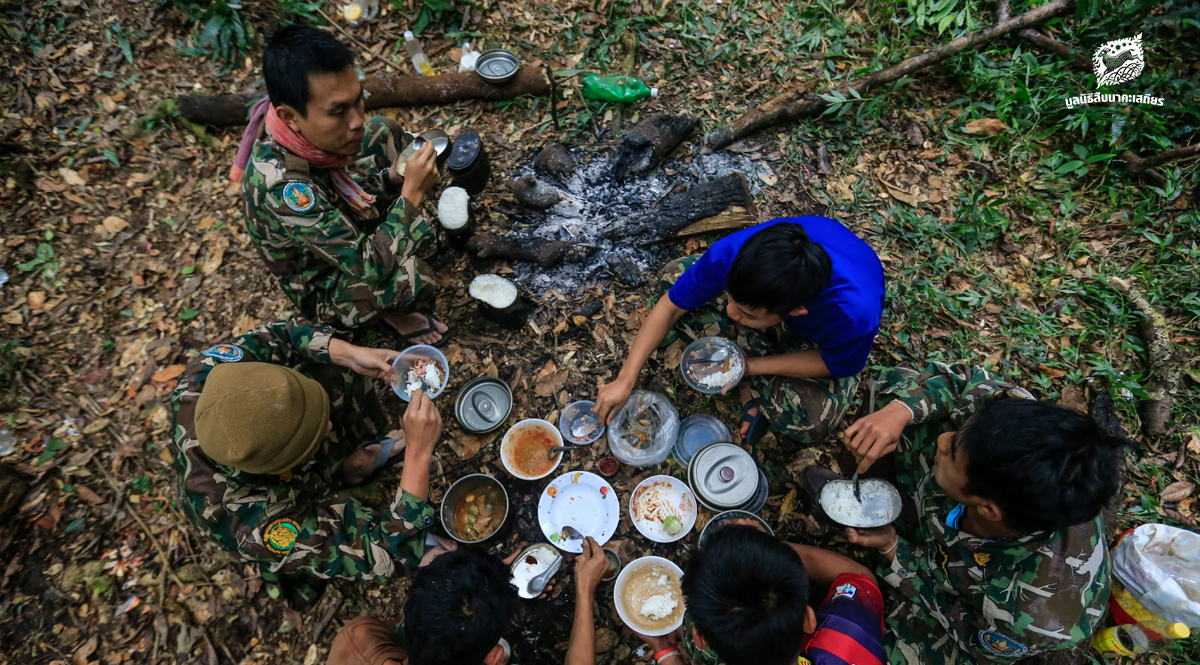 ‘เสบียงอาหาร’ ปัจจัยที่ขาดไม่ได้ในงานตระเวนไพรของ ‘ผู้พิทักษ์ป่า’